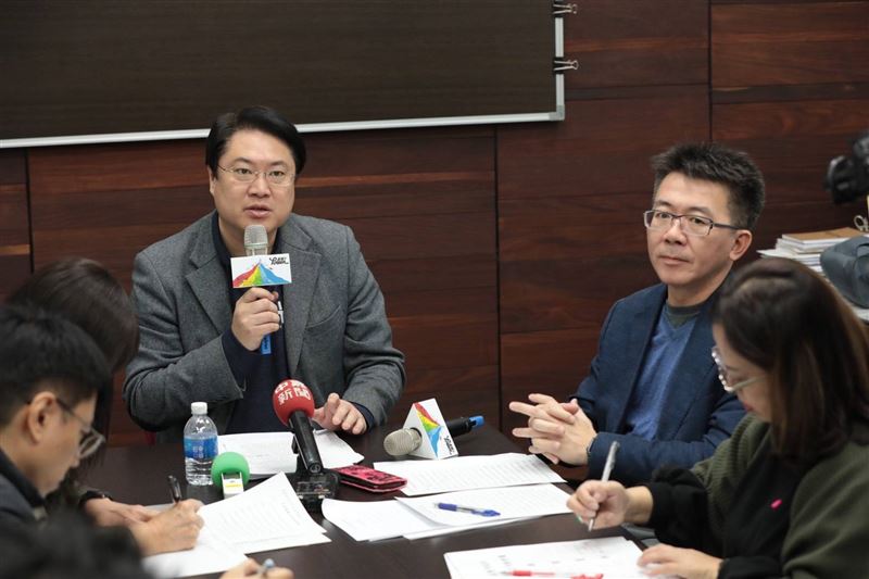 台灣新聞通訊社-前基隆民政處長涉貪收押　林右昌辦公室：尊重司法