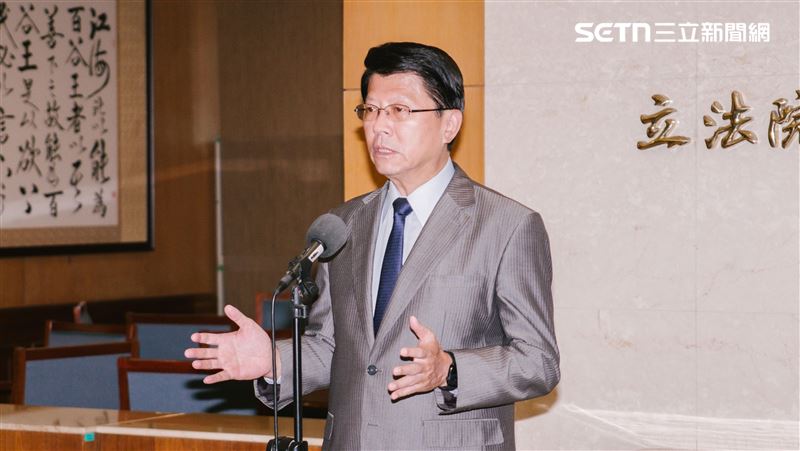 台灣新聞通訊社-李貞秀爭議燒！謝龍介稱憲法不認中華人民共和國：兩岸不存在拋棄國籍