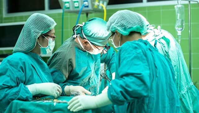 台灣新聞通訊社-醫院直播手術！女病患私密處被5萬人看光　畫面流出被檢舉