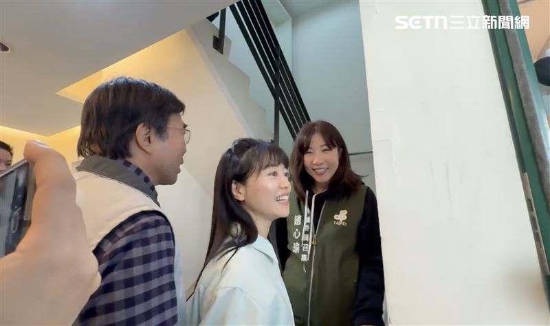 台灣新聞通訊社-才喊「恭候市長候選人」⋯王世堅快閃離場　高嘉瑜撲空尬笑：他可能害羞