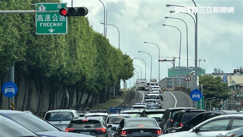 台灣新聞通訊社-違規最高罰9萬！駕駛小心了　國道3月新制上路「16站點」狠抓