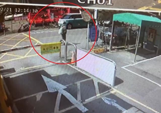 台灣新聞通訊社-醫美老總開工遭轟4槍！嫌犯「變裝前後」身影曝　冷靜逃逸疑早有預謀