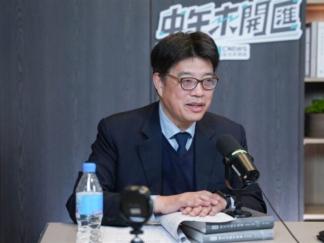 台灣新聞通訊社-中配立委李貞秀放棄中國國籍有困難？邱垂正直指：干擾的是對岸政府