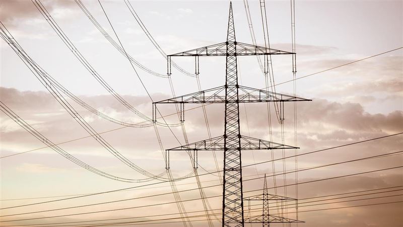 台灣新聞通訊社-川普AI電力政策開鍘！科技巨頭自費升級電網　它通吃美電網商機