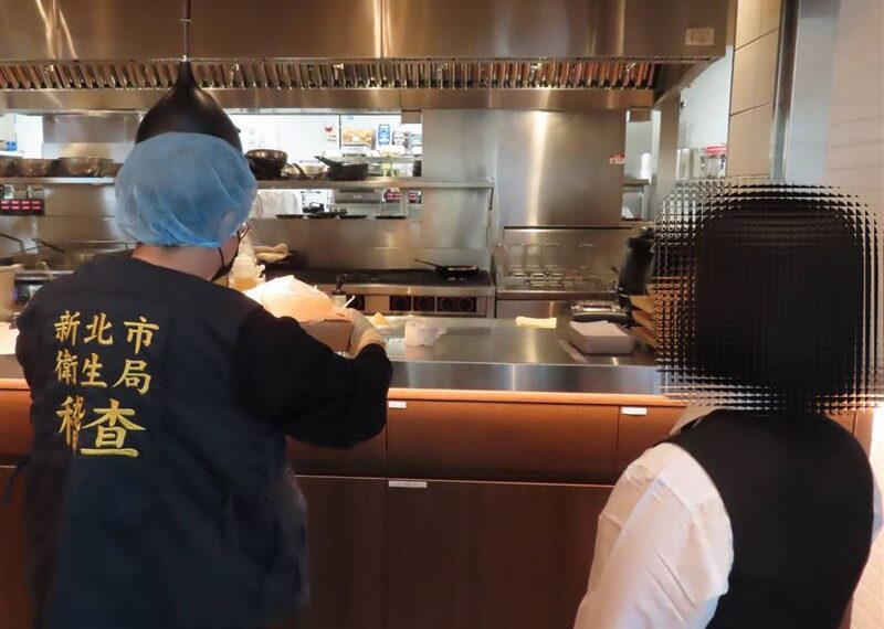 台灣新聞通訊社-凱撒沙拉惹禍？貝里尼宏匯店爆「多人上吐下瀉」急送醫　衛生局採檢中