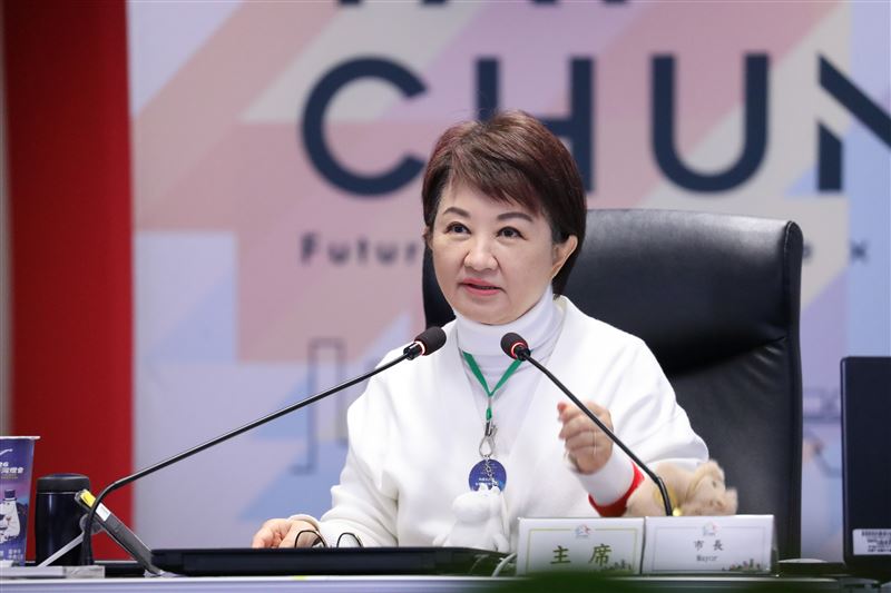 台灣新聞通訊社-巨型「WBC紀念球」獨家在台中！1300吋螢幕直播預賽　邀球迷應援中華隊