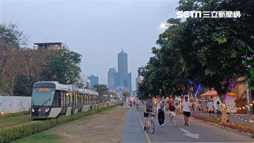 台灣新聞通訊社-高雄房市大退燒！五大豪宅第一名剩6字頭　亞灣「國城定潮」輕鬆摘皇冠