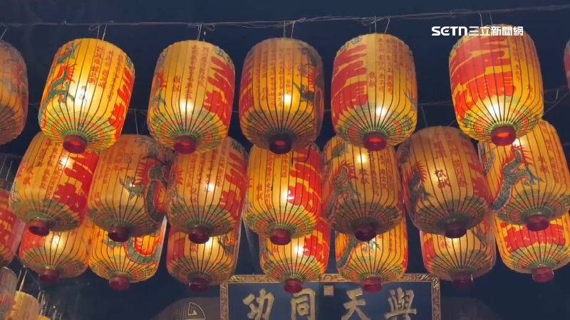 台灣新聞通訊社-祈福禮物超狂！宮廟點燈就送限量「加持翡翠福牌」