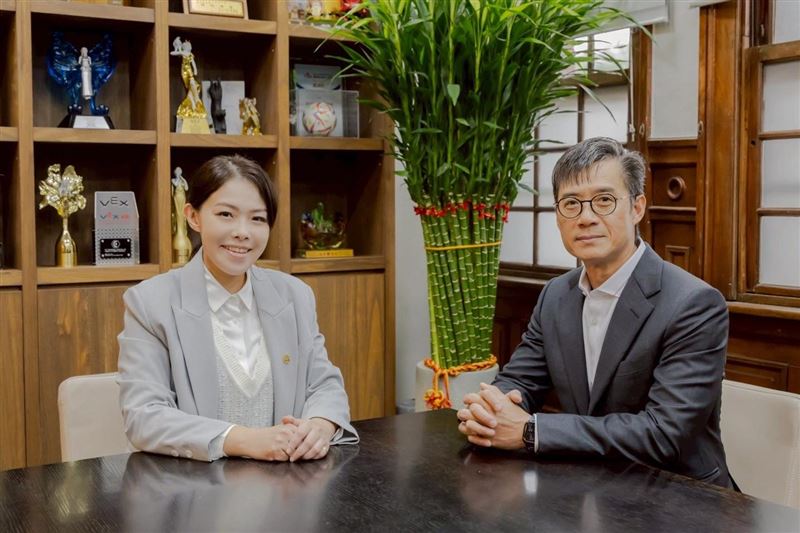 台灣新聞通訊社-高虹安任命「前奧運國手林琨瀚」出任新竹副市長：揮擊出新希望