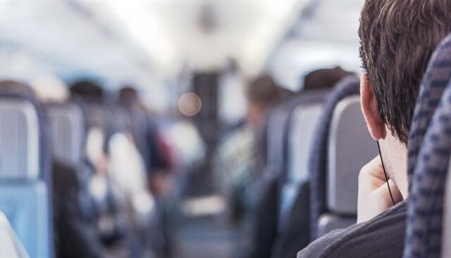 台灣新聞通訊社-出國小心！搭機別做1動作　專家警告：恐增血栓風險