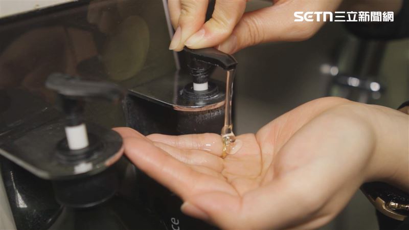 台灣新聞通訊社-獨家／飯店備品禁用滿週年　業者爆：整瓶沐浴乳「一夜清空」被裝走？