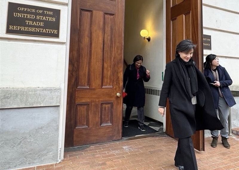 台灣新聞通訊社-鄭麗君和楊珍妮教科書等級的談判,到底替台灣守住了什麼?他全說了