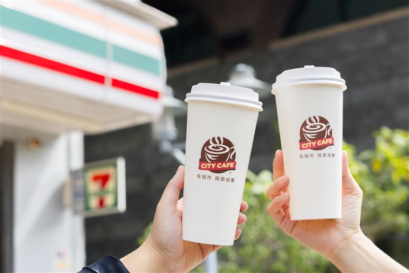 台灣新聞通訊社-4大超商「奶昔買1送1、咖啡14杯688元」！　這家抽開運黃金豆