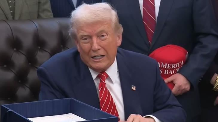 台灣新聞通訊社-把歐巴馬夫婦P成猴子！川普po歧視影片後火速刪文　白宮發聲了