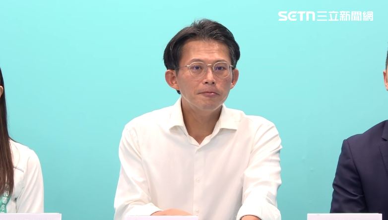 台灣新聞通訊社-王義川酸建商女婿談都更　黃國昌嗆政治小丑：我公開邀請賴清德…