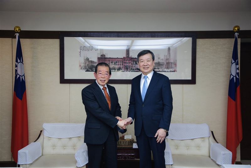 台灣新聞通訊社-台積電助攻台日關係！謝長廷重返駐日代表處　李逸洋：老長官換坐貴賓席