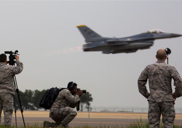 台灣新聞通訊社-美中戰機黃海罕見對峙　韓防長向駐韓美軍提抗議