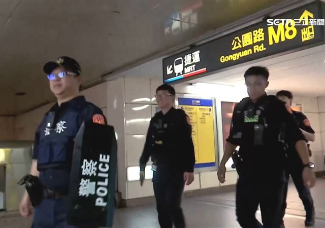台灣新聞通訊社-獨家／亮10公分利刃逛北車！持刀男身分、容貌曝光