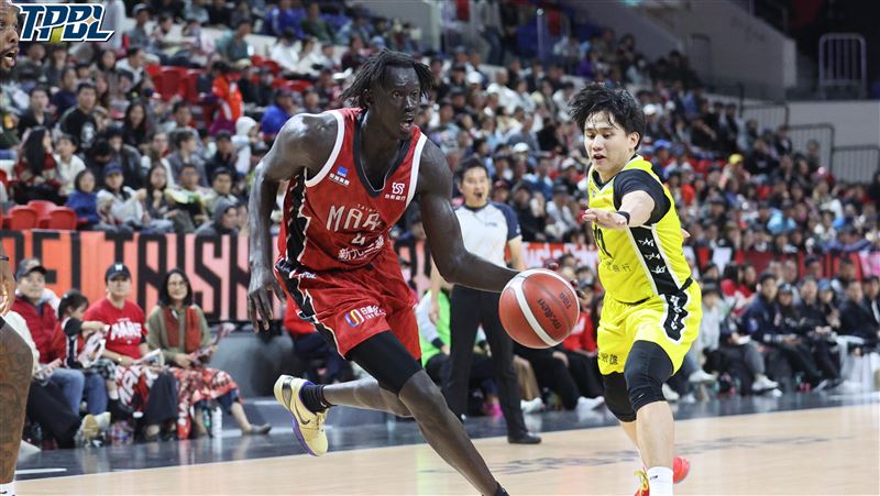 台灣新聞通訊社-TPBL／戰神梅克轟48分沒體力問題　呆總護航：那情緒「換我也會有」