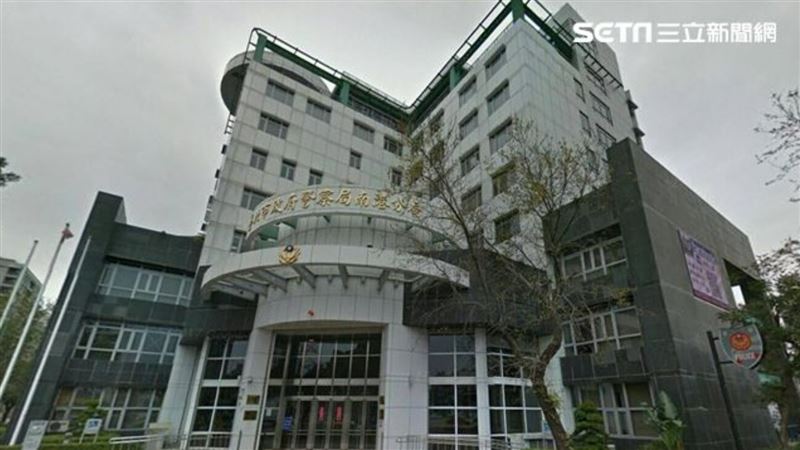 台灣新聞通訊社-涉幫鮑魚大亨鍾文智查個資！南港副所長黃梓翔遭拔官、裁定羈押禁見