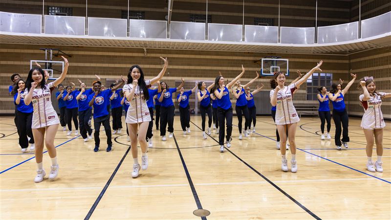 台灣新聞通訊社-NBA／樂天女孩以舞會友　雷霆啦啦隊驚艷台式應援「魔性」魅力