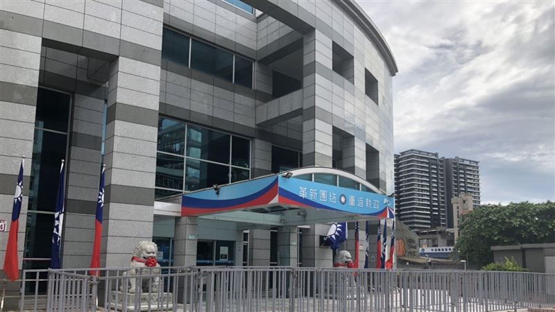 台灣新聞通訊社-藍白封殺軍購案！國民黨稱AIT處長知情「始作俑者是民進黨」：別被誤導