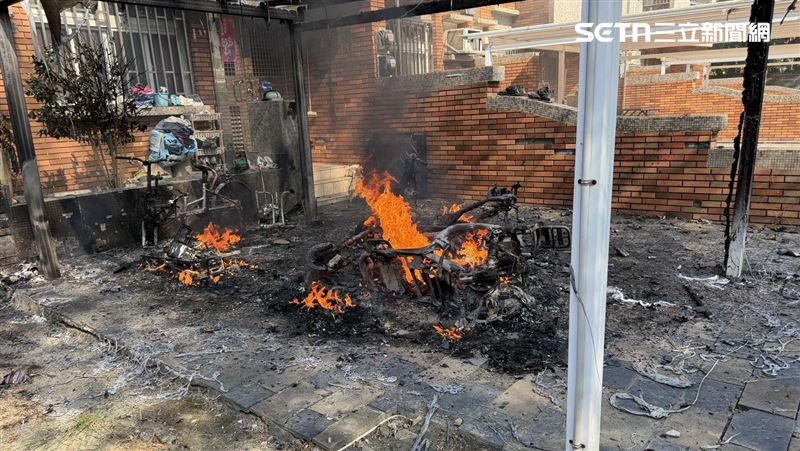 台灣新聞通訊社-一牆之隔！高雄第二監獄旁…露天車棚「擺1物」爆炸：燒剩骨架