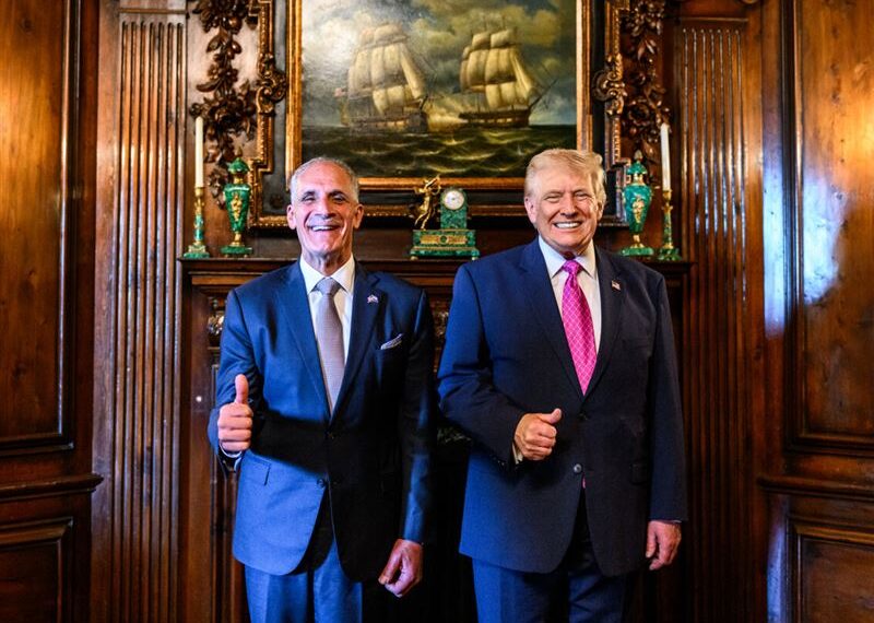 台灣新聞通訊社-與川普同框比讚！宏國總統密會後明確表態：考慮「轉向台灣」