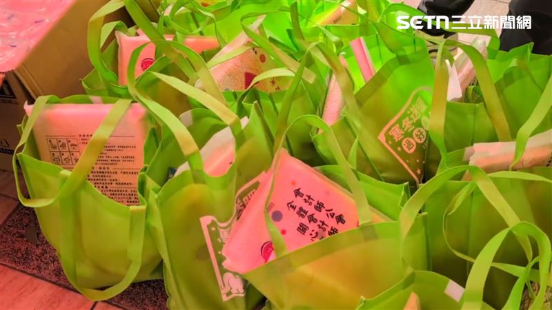 台灣新聞通訊社-愛心接力24年！陳亭妃寒冬送暖　台南4500戶弱勢安心過好年