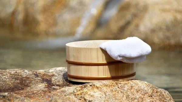 台灣新聞通訊社-北投溫泉湯屋命案！女子陳屍湯池內、男倒臥池外命危　送醫搶救中