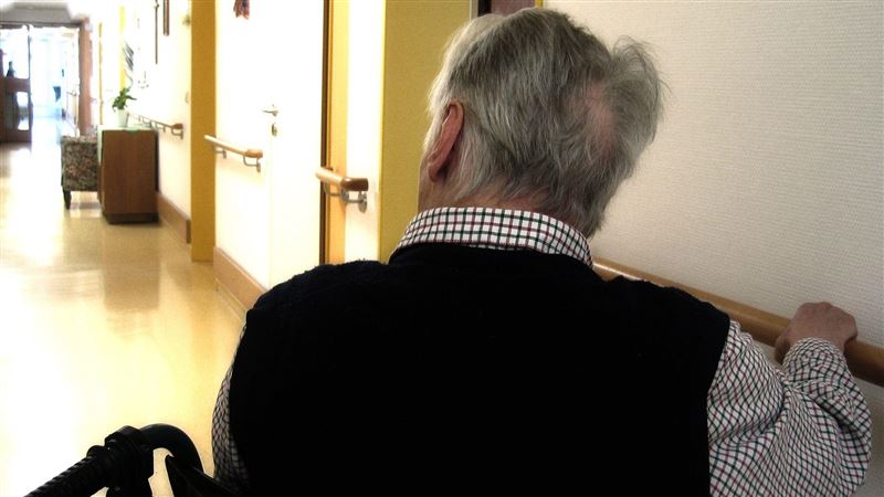 台灣新聞通訊社-再多錢也沒用？獨生女靠「1方式」掏空退休父資產　悽慘晚年生活曝光