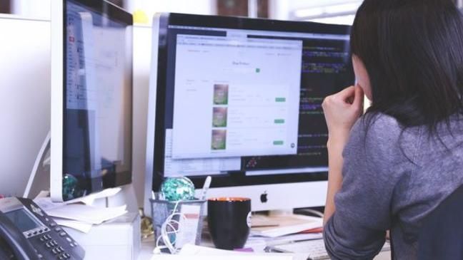 台灣新聞通訊社-8成上班族都中招！醫曝「乾眼症檢測指標」　示警：3情況快就醫