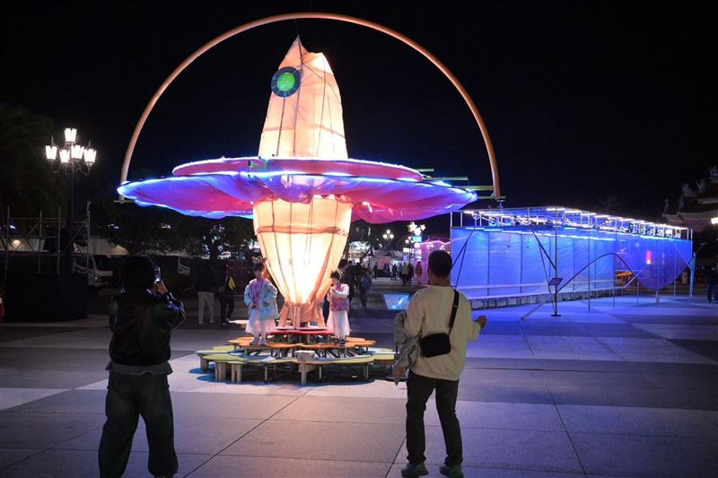 台灣新聞通訊社-花蓮燈會砸1980萬竟出現「鹹魚燈」！議員嘆：我們不缺經費，缺的是…