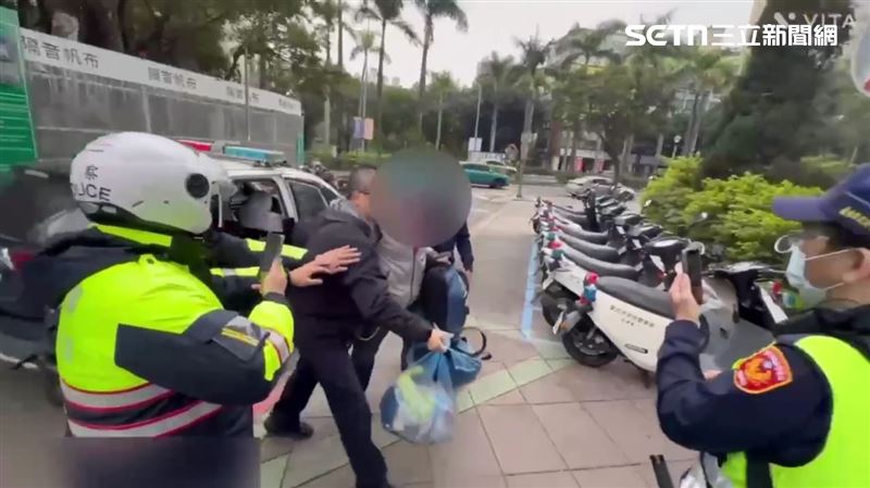 台灣新聞通訊社-陳情未獲重視！曾世源衝北捷男廁2度縱火　遭北院裁定羈押未禁見