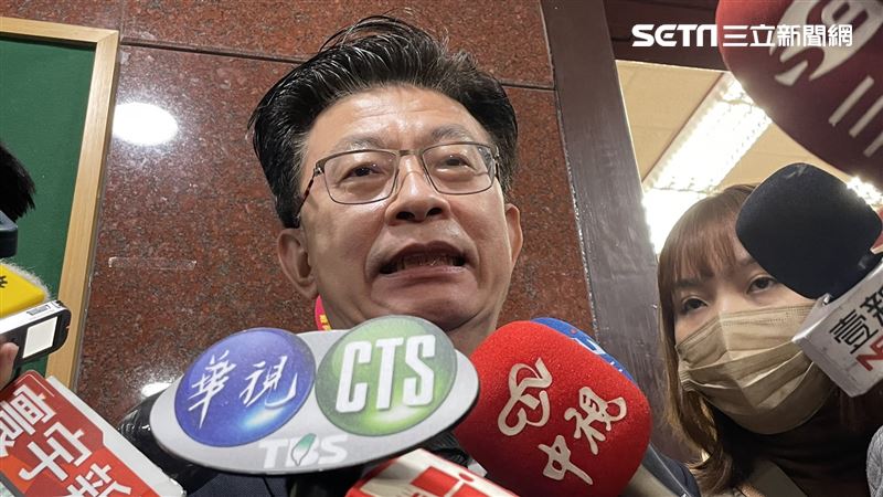 台灣新聞通訊社-新會期報到！郭國文搶頭香：盼韓國瑜調和鼎鼐不是只會叫披薩、漢堡