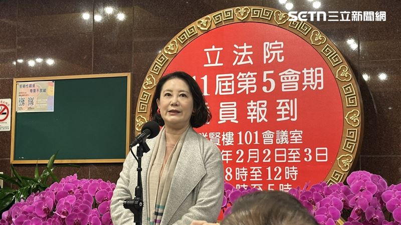 台灣新聞通訊社-未放棄中國籍！李貞秀答詢索資恐遭拒　吳思瑤酸：申請表格30秒就能下載