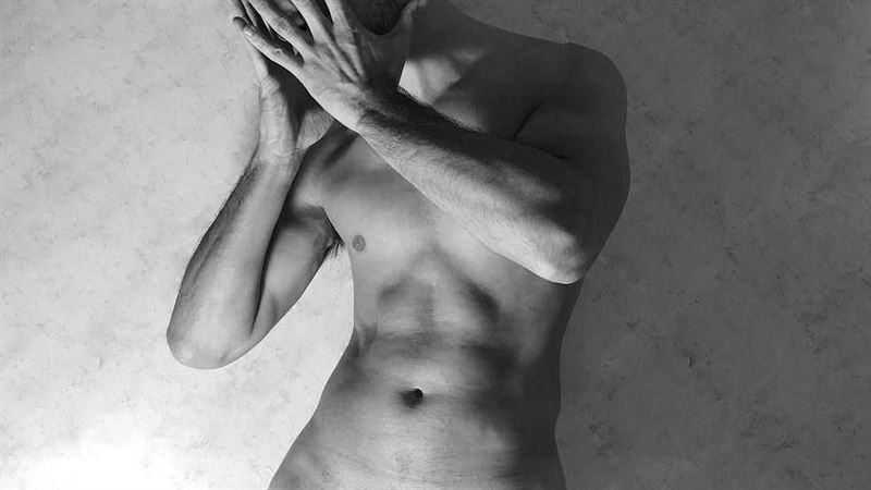 台灣新聞通訊社-到台南摩鐵休息…蟑螂爬上屁股！男房客身心重創「患PTSD」嚇到狂掉頭髮