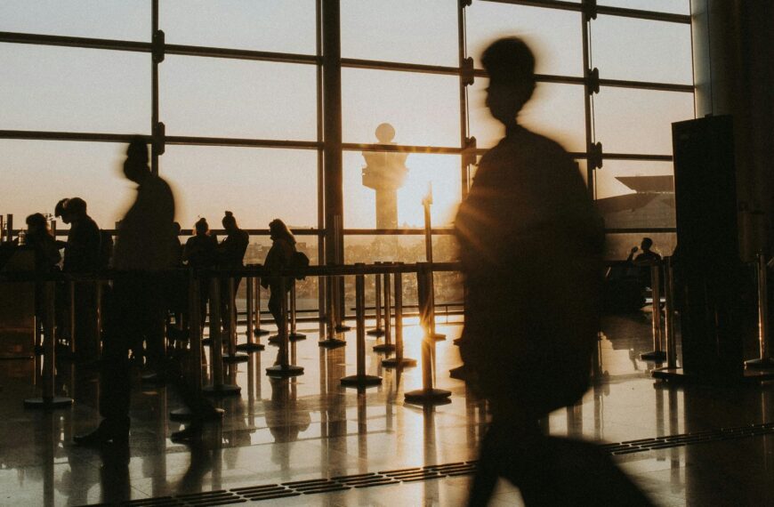 台灣新聞通訊社-男久病厭世！留遺書出國安樂死　家屬報案「警求飛機不要飛」跟閻王搶命