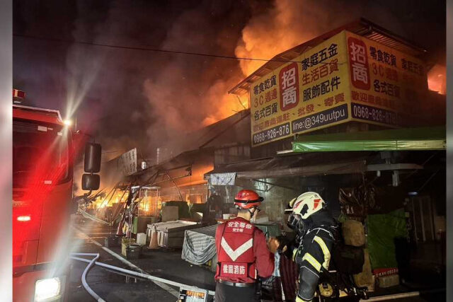 台灣新聞通訊社-市場孤兒／南門市場大火後「洗牌」　60年老攤商遇人頭戶搶飯碗慘失業