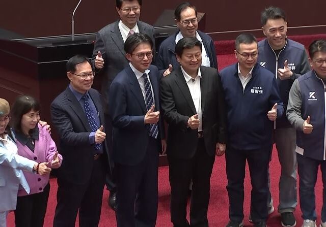 台灣新聞通訊社-杯葛總預算又強推8大惡法　民進黨轟藍白：這種立委「打0分」已非常客氣