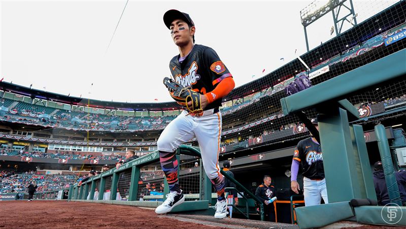 台灣新聞通訊社-MLB／外野防守值聯盟墊底！巨人中外野換人　李政厚遭開刀改0守備右外野