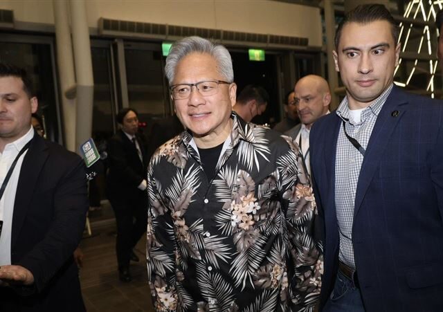 台灣新聞通訊社-黃仁勳：輝達將考慮參與OpenAI下一輪募資和IPO