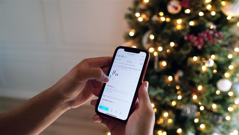 台灣新聞通訊社-台股盤前／軟體股血崩美股全黑！台指夜盤急殺179點　台股今還撐得住？