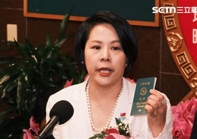 台灣新聞通訊社-李貞秀宣稱放棄中國籍遭拒？前員警列「5大疑點」疑：根本沒送申請表