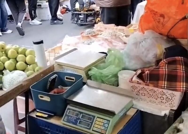 台灣新聞通訊社-快訊／苗栗狂男隨機砍人「警頭遭劈2刀」　同袍開槍救命誤傷熱心民眾