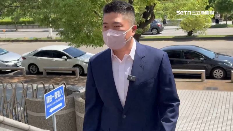 台灣新聞通訊社-助理費除罪化挨批「顏寬恒條款」　本尊喊：我非常無奈…大家繼續加油