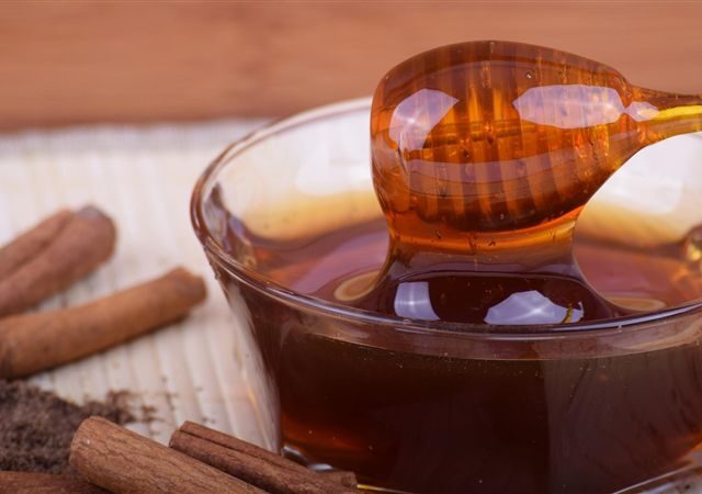 台灣新聞通訊社-選擇障礙！好市多蜂蜜哪罐不踩雷？內行揭關鍵差異：這國產的香氣沒法比