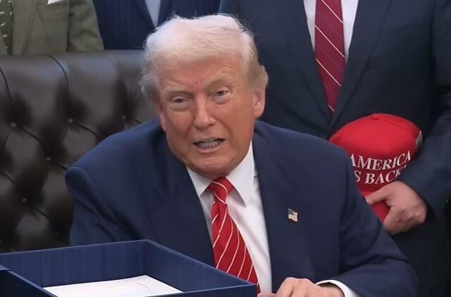 台灣新聞通訊社-川普重磅聲明！全球關稅10%調升至15%　怒批最高法院荒謬