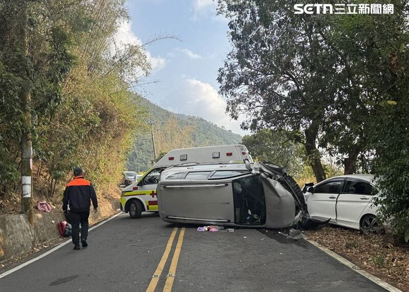 台灣新聞通訊社-快訊／台27線重大車禍！2車對撞噴出11人…傷者最小6歲　現場畫面曝光