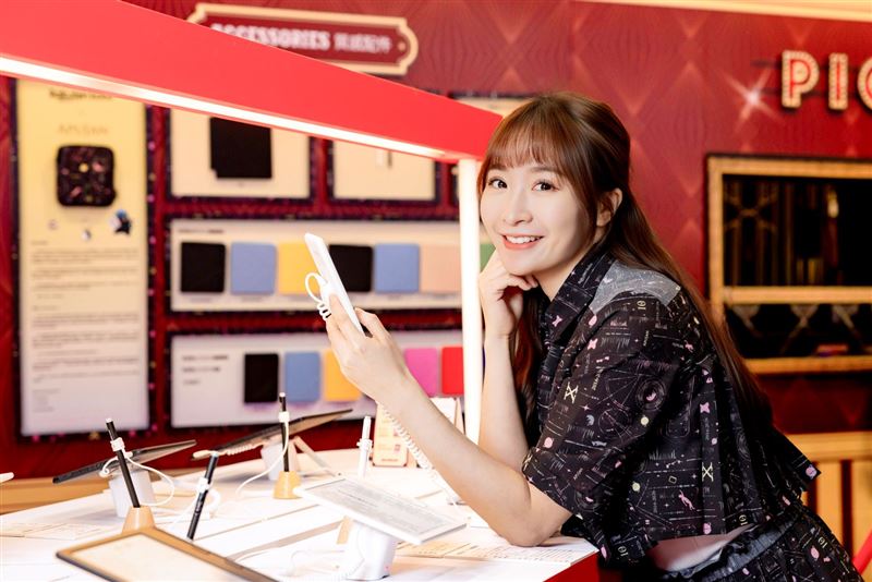 台灣新聞通訊社-入手閱讀器就趁書展！樂天Kobo現省超過千元　博客來推兒童學練機